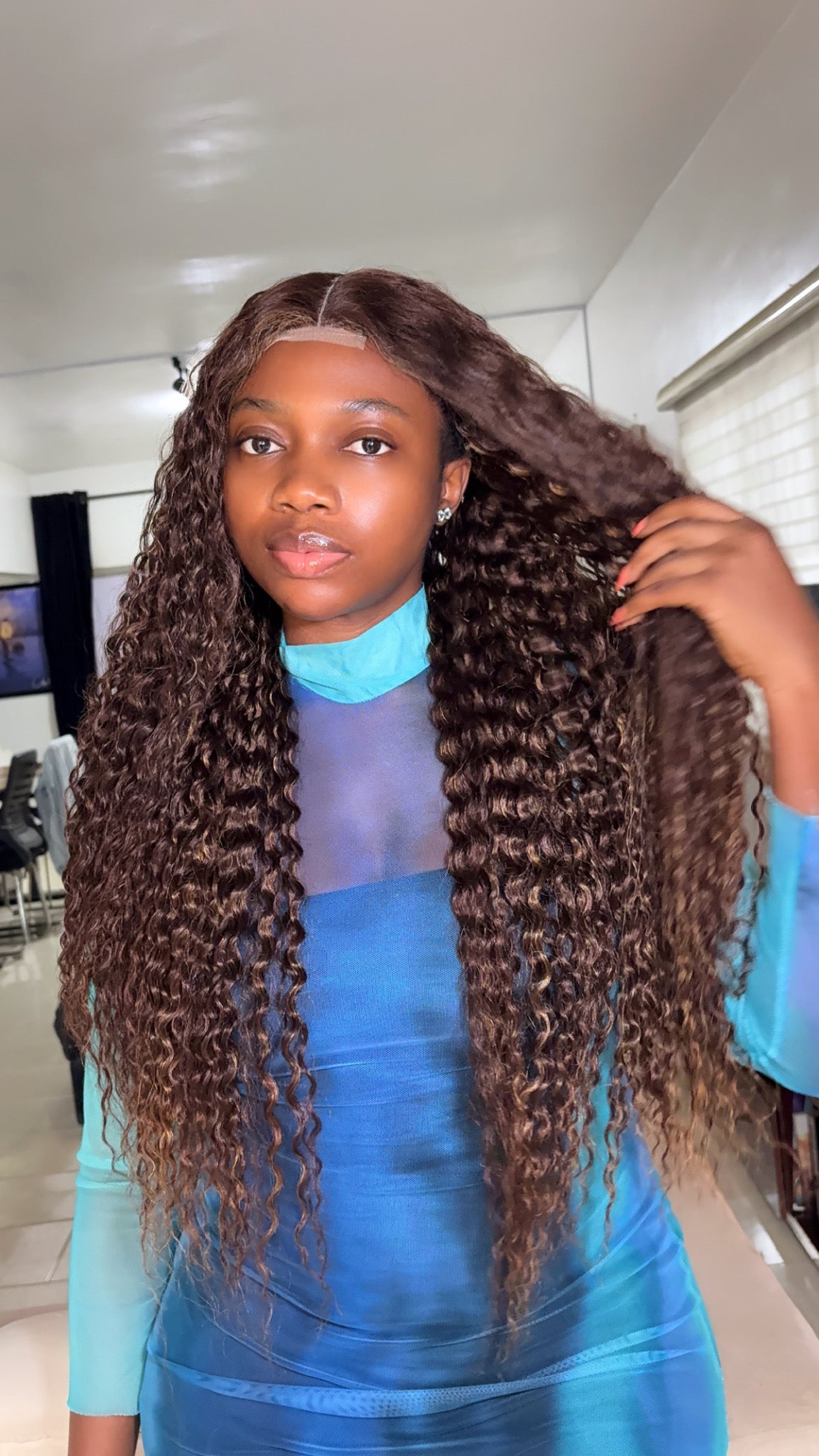 Wig Bee Human Hair Blend  | Closure