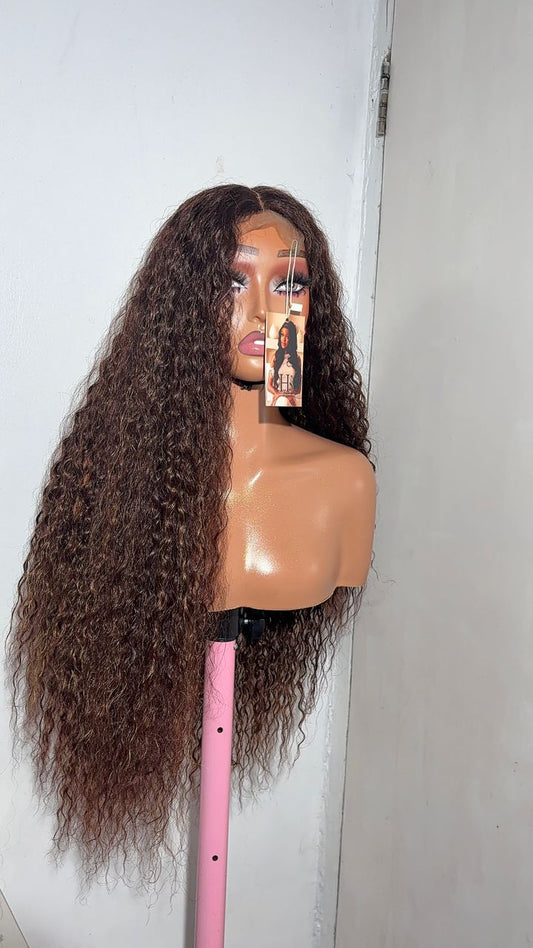 Wig Bee Human Hair Blend | Closure